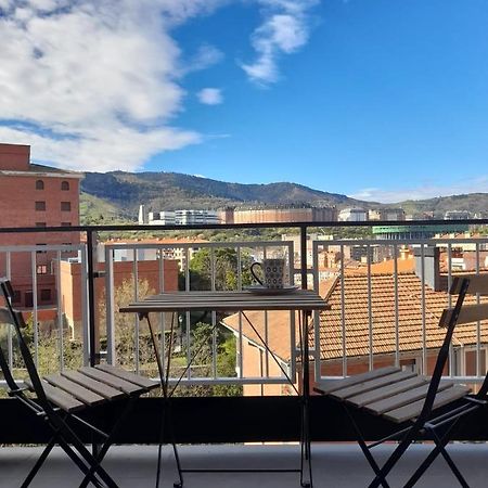 Alojamiento Moderno Y Sofisticado Con Vistas A La Ciudad Bilbao Luaran gambar